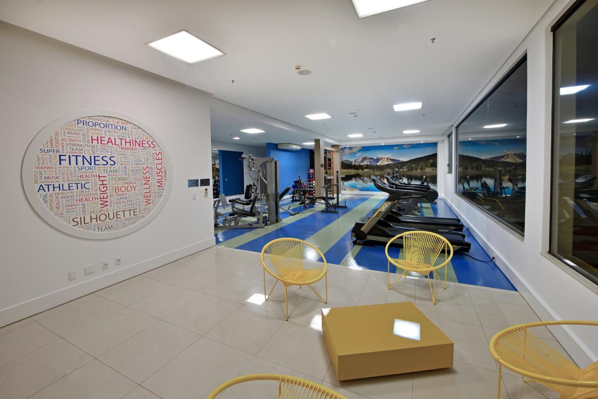 ריבייראו פרטו Hotel Mont Blanc Premium מראה חיצוני תמונה The gym at the Embassy of the United States in Lima, Peru