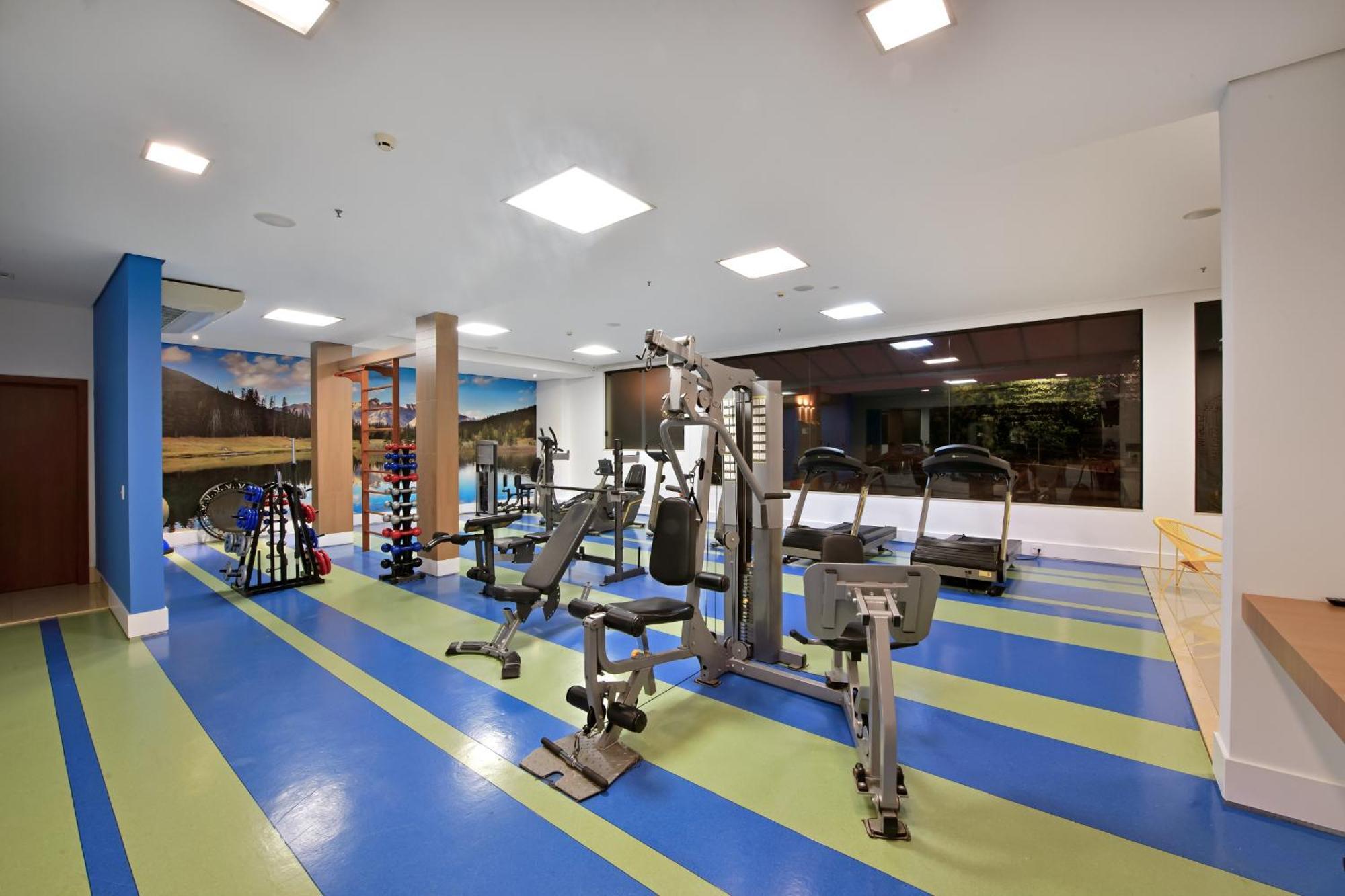 ריבייראו פרטו Hotel Mont Blanc Premium מראה חיצוני תמונה The gym at the hotel