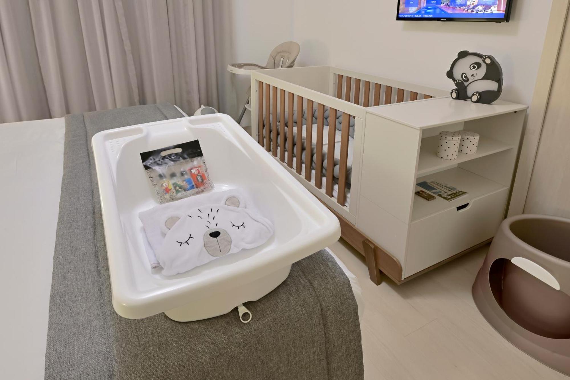 ריבייראו פרטו Hotel Mont Blanc Premium חדר תמונה A changing table