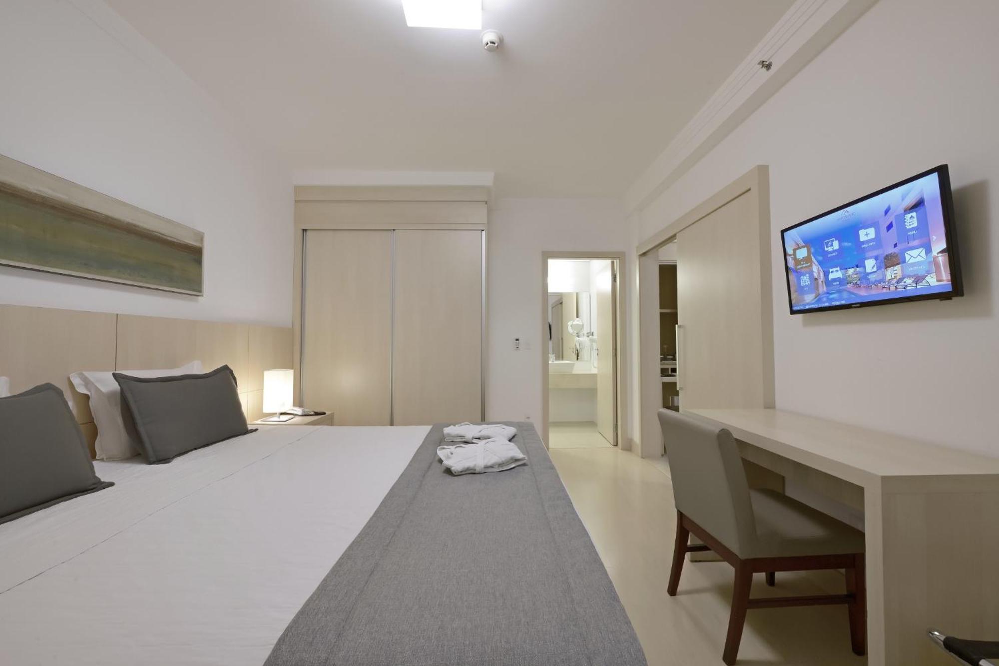 ריבייראו פרטו Hotel Mont Blanc Premium חדר תמונה A room at the hotel